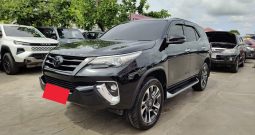 TOYOTA 4WD 2020 2.4V AT FORTUNER BLACK  2266