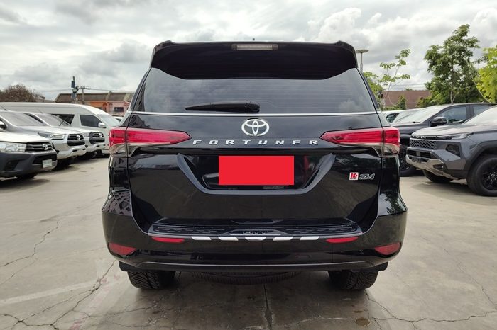 TOYOTA 4WD 2020 2.4V AT FORTUNER BLACK  2266 full