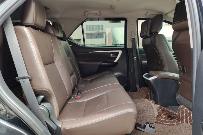 TOYOTA 4WD 2020 2.4V AT FORTUNER BLACK  2266 full
