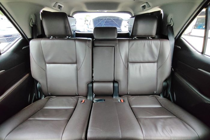 TOYOTA 4WD 2020 2.4V AT FORTUNER BLACK  2266 full