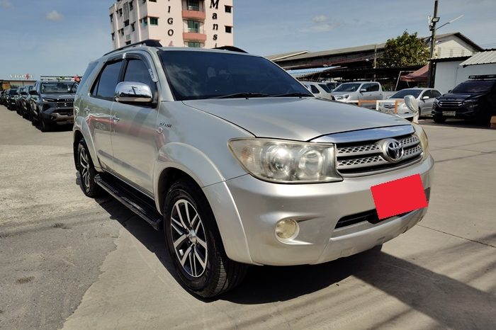 TOYOTA 4WD 2006 2.7V AT FORTUNER SILVER  2220 full