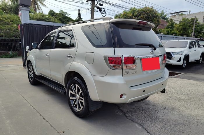 TOYOTA 4WD 2006 2.7V AT FORTUNER SILVER  2220 full