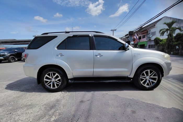 TOYOTA 4WD 2006 2.7V AT FORTUNER SILVER  2220 full