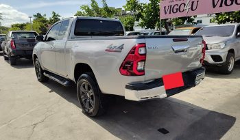 REVO 4WD 2021 2.4 MID MT SMART CAB SILVER  4241 full