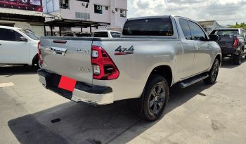 REVO 4WD 2021 2.4 MID MT SMART CAB SILVER  4241 full