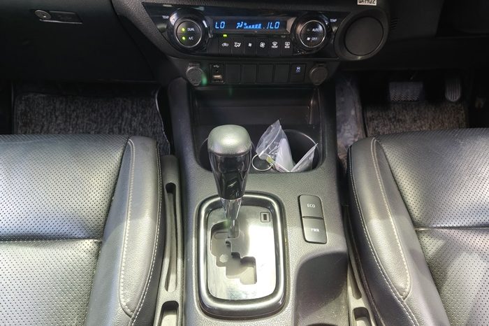 ROCCO PRE 2022 2.4 HIGHT AT DOUBLE CAB BLACK  9199 full
