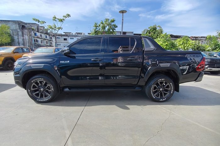 ROCCO PRE 2022 2.4 HIGHT AT DOUBLE CAB BLACK  9023 full