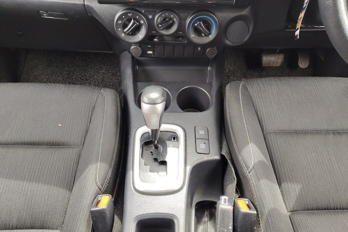 REVO PRE 2020 2.4 MID AT DOUBLE CAB BLACK  1858 full
