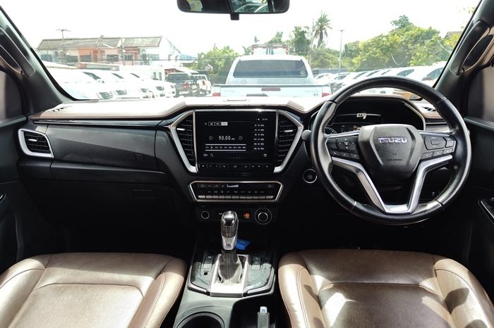 ISUZU 4WD 2019 3.0 AT DOUBLE CAB BLUE  8612 full