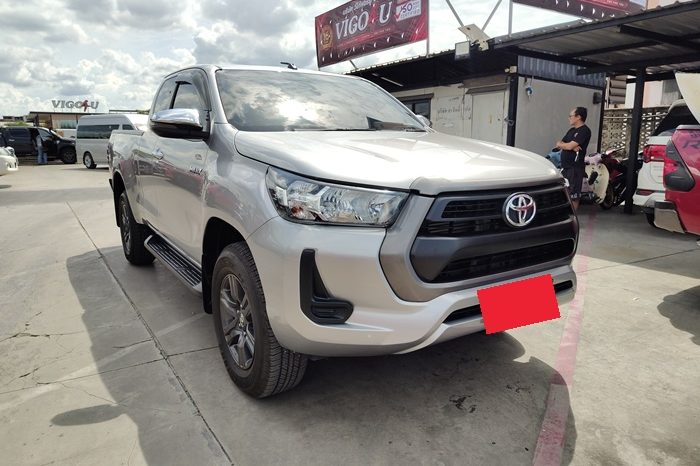 REVO PRE 2021 2.4 ENTRY AT SMART CAB SILVER  7301 full