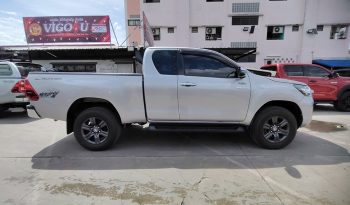REVO PRE 2021 2.4 ENTRY AT SMART CAB SILVER  7301 full