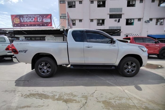 REVO PRE 2021 2.4 ENTRY AT SMART CAB SILVER  7301 full