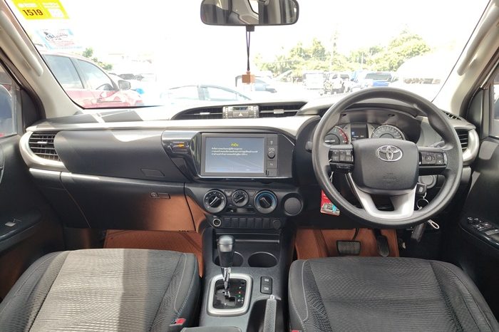 REVO PRE 2021 2.4 ENTRY AT SMART CAB SILVER  7301 full