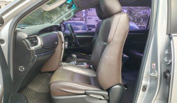 TOYOTA 2WD 2017 2.4V AT FORTUNER SILVER  5580 full