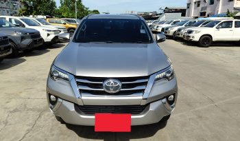 TOYOTA 2WD 2015 2.4V AT FORTUNER SILVER  3512 full