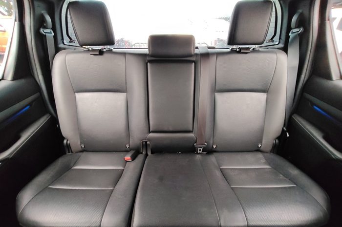 ROCCO PRE 2022 2.4 HIGHT AT DOUBLE CAB RED  9861 full