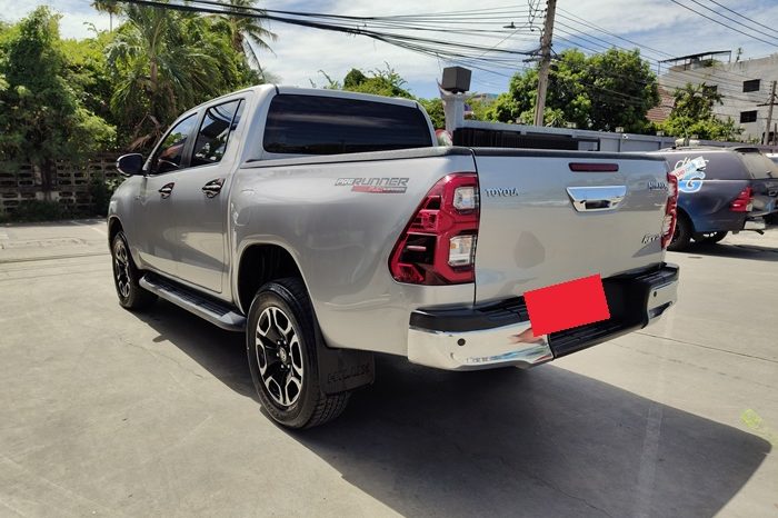 REVO PRE 2022 2.4 MID AT DOUBLE CAB SILVER  8814 full