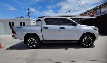 REVO PRE 2022 2.4 MID AT DOUBLE CAB SILVER  8814 full