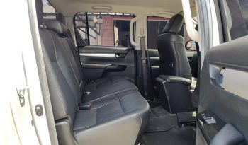 REVO PRE 2022 2.4 MID AT DOUBLE CAB SILVER  8814 full