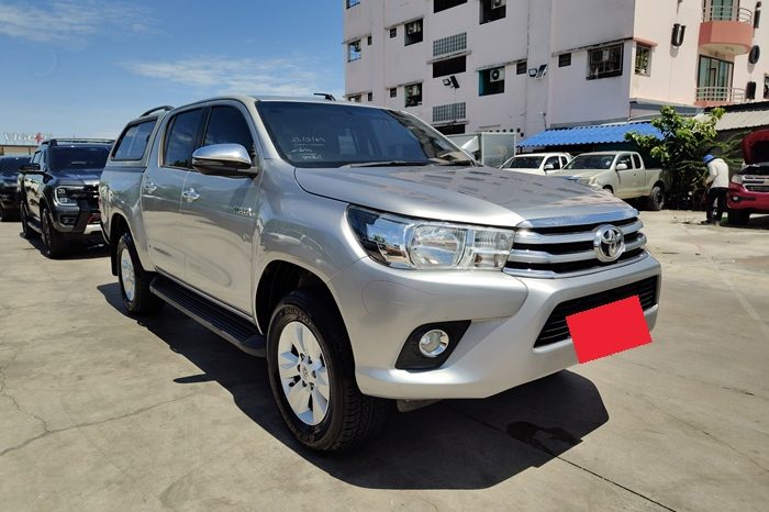 REVO PRE 2017 2.4E AT DOUBLE CAB SILVER  1348 full