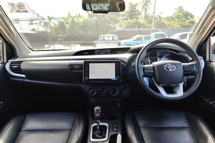REVO PRE 2021 2.4 MID AT DOUBLE CAB BLACK  6041 full