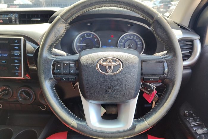 REVO PRE 2017 2.4E AT SMART CAB BLACK  2009 full