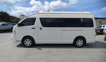 TOYOTA 2WD 2019 2.7 MT COMMUTER WHITE  849 full