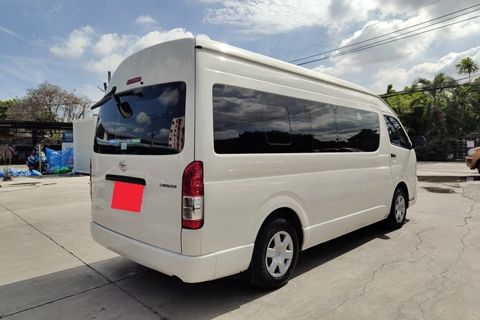 TOYOTA 2WD 2019 2.7 MT COMMUTER WHITE  849 full