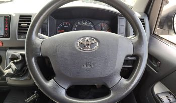 TOYOTA 2WD 2019 2.7 MT COMMUTER WHITE  849 full