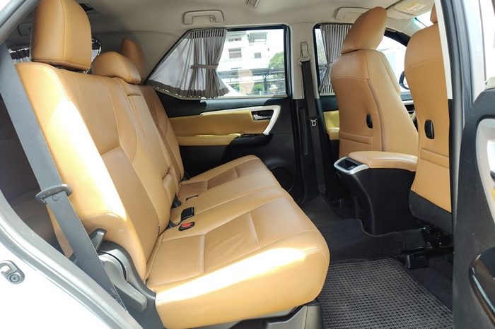TOYOTA 4WD 2019 2.8V AT FORTUNER SILVER  1055 full