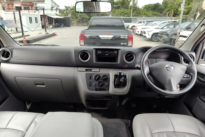 NISSAN 2021 2WD 2.5 MT VAN WHITE 1154 full