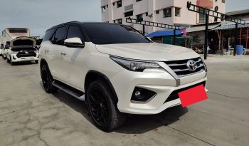 TOYOTA 4WD 2018 2.8V AT FORTUNER WHITE  9446 full
