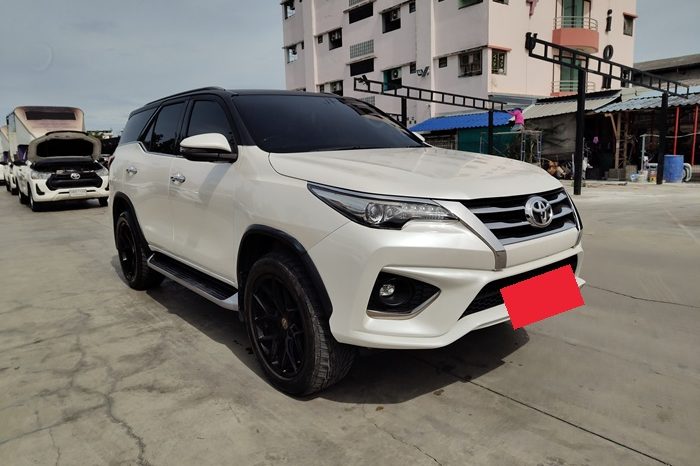 TOYOTA 4WD 2018 2.8V AT FORTUNER WHITE  9446 full