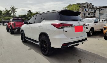 TOYOTA 4WD 2018 2.8V AT FORTUNER WHITE  9446 full
