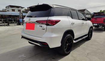 TOYOTA 4WD 2018 2.8V AT FORTUNER WHITE  9446 full