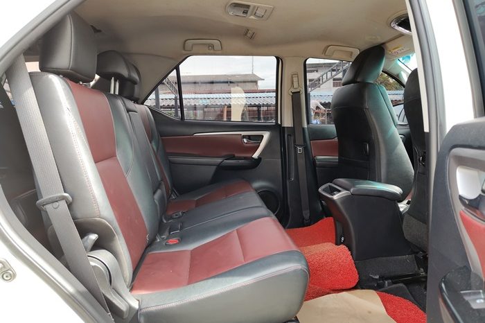 TOYOTA 4WD 2018 2.8V AT FORTUNER WHITE  9446 full