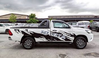 REVO 2WD 2018 2.4J MT STANDARD WHITE  15 full