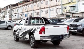 REVO 2WD 2018 2.4J MT STANDARD WHITE  15 full