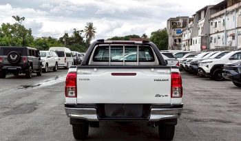 REVO 2WD 2018 2.4J MT STANDARD WHITE  15 full