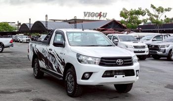 REVO 2WD 2018 2.4J MT STANDARD WHITE  15 full