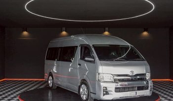 TOYOTA 2WD 2017 3.0 MT COMMUTER SILVER  2044 full