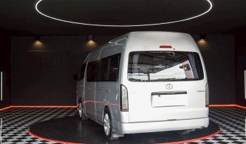 TOYOTA 2WD 2017 3.0 MT COMMUTER SILVER  2044 full