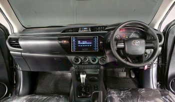 REVO 4WD 2018 2.4J AT SMART CAB DARK GREY  213 full
