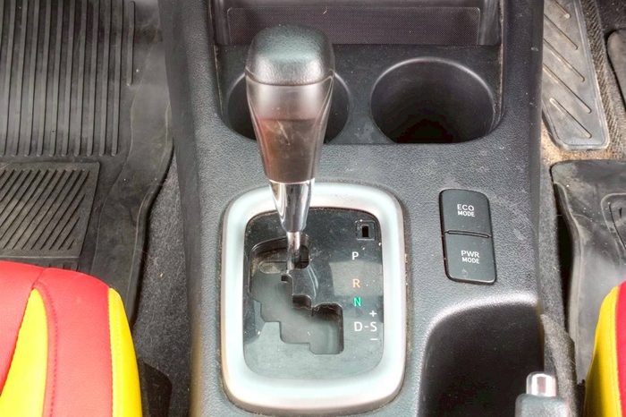 REVO PRE 2021 2.4 ENTRY AT SMART CAB WHITE  2681 full