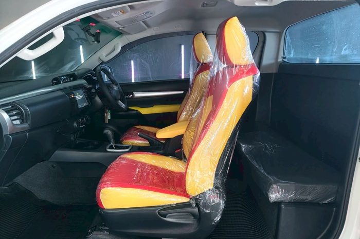 REVO PRE 2021 2.4 ENTRY AT SMART CAB SILVER  1004 full