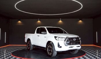 REVO PRE 2021 2.4 ENTRY AT SMART CAB SILVER  1004 full
