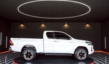 REVO PRE 2021 2.4 ENTRY AT SMART CAB SILVER  1004 full