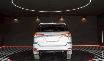 TOYOTA 2WD 2015 2.4V AT FORTUNER SILVER  3512 full