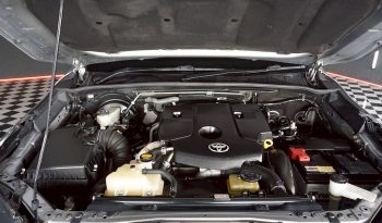 TOYOTA 2WD 2015 2.4V AT FORTUNER SILVER  3512 full