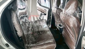 TOYOTA 2WD 2015 2.4V AT FORTUNER SILVER  3512 full